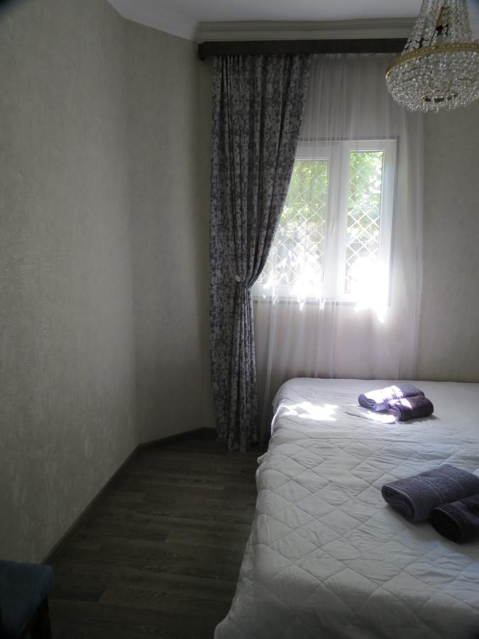 Apartment Tamara On Khandzteli Street Tiflis Exterior foto
