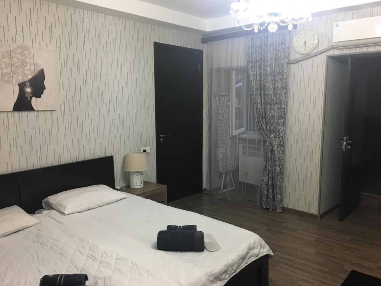 Apartment Tamara On Khandzteli Street Tiflis Exterior foto
